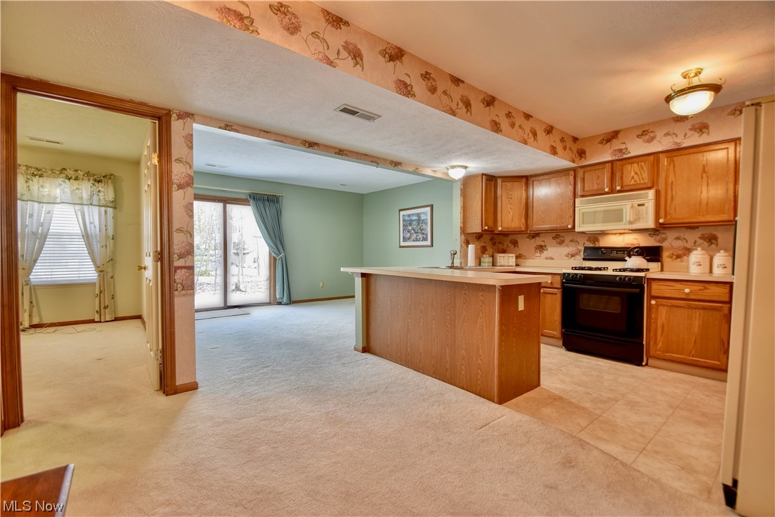 Hampton Bay Condo - Residential