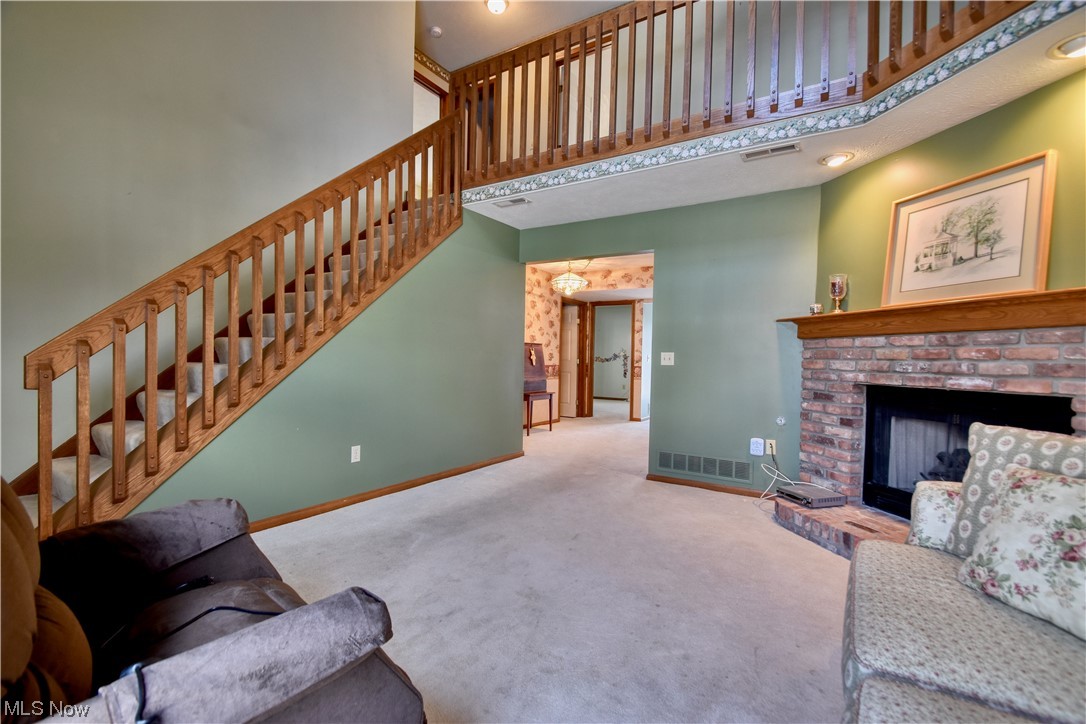 Hampton Bay Condo - Residential