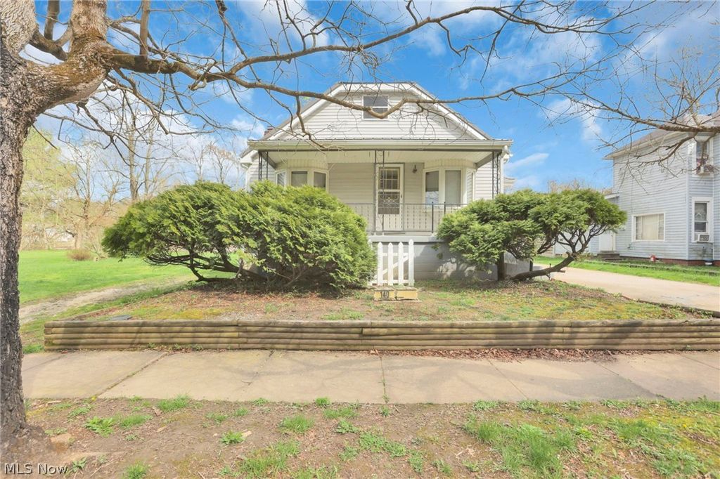 Photo of 140 S Valley Street #140, Corning, OH 43730 (MLS # 5199196)