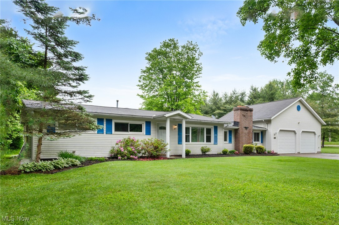 8936 Taylor May Road, Chagrin Falls, Ohio image 2