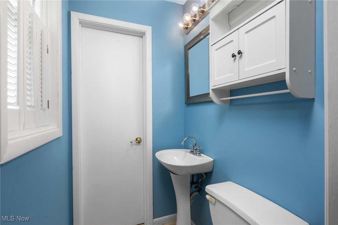 8936 Taylor May Road, Chagrin Falls, Ohio image 11