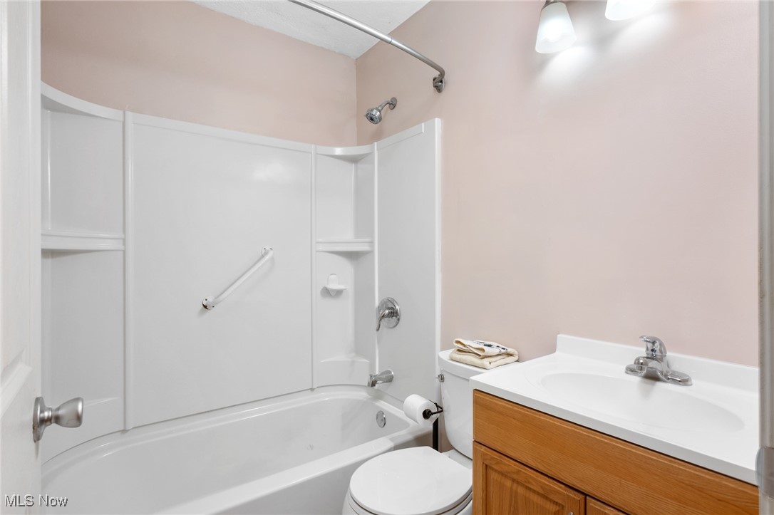 8936 Taylor May Road, Chagrin Falls, Ohio image 14