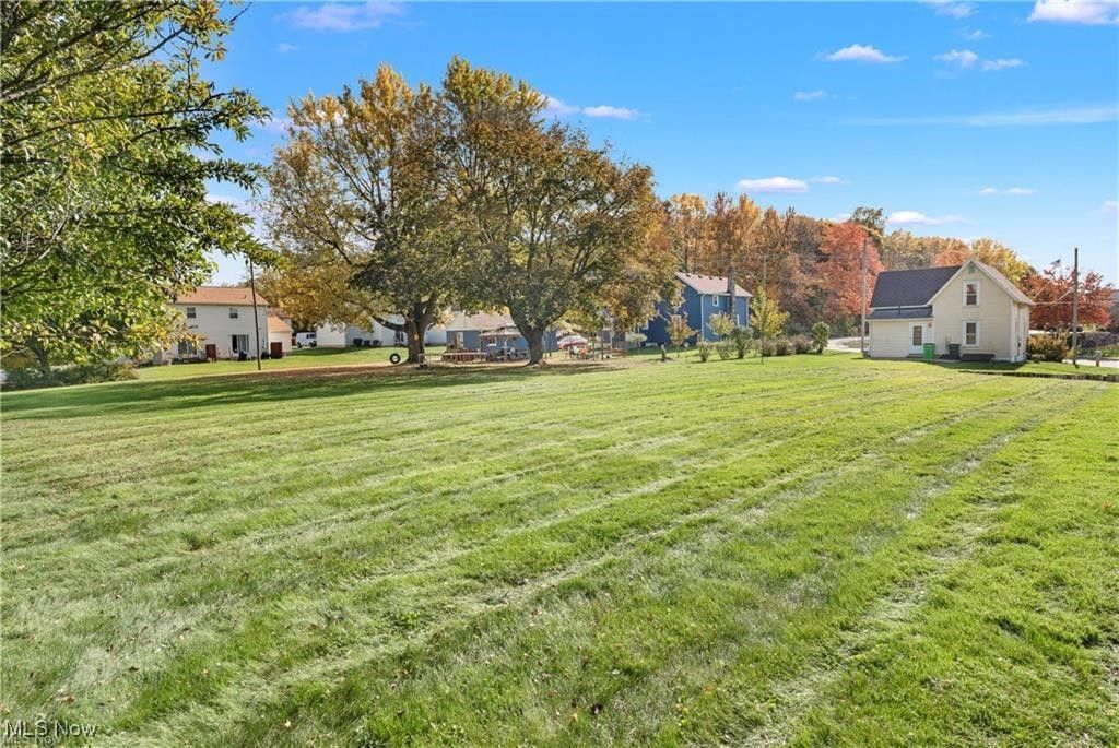 Photo of 1001 Applegrove Street NW, North Canton, OH 44720 (MLS # 5180677)