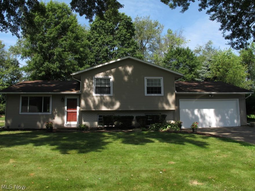 A great opportunity. Move in ready split level with 3 bedrooms and 2 full baths. Brand new siding, new carpet in living room and family room, the interior is freshly painted with neutral colors. Great area in a convenient location. Lot backs up to woods and cornfield. Fully applianced kitchen and as a bonus also includes washer and dryer.