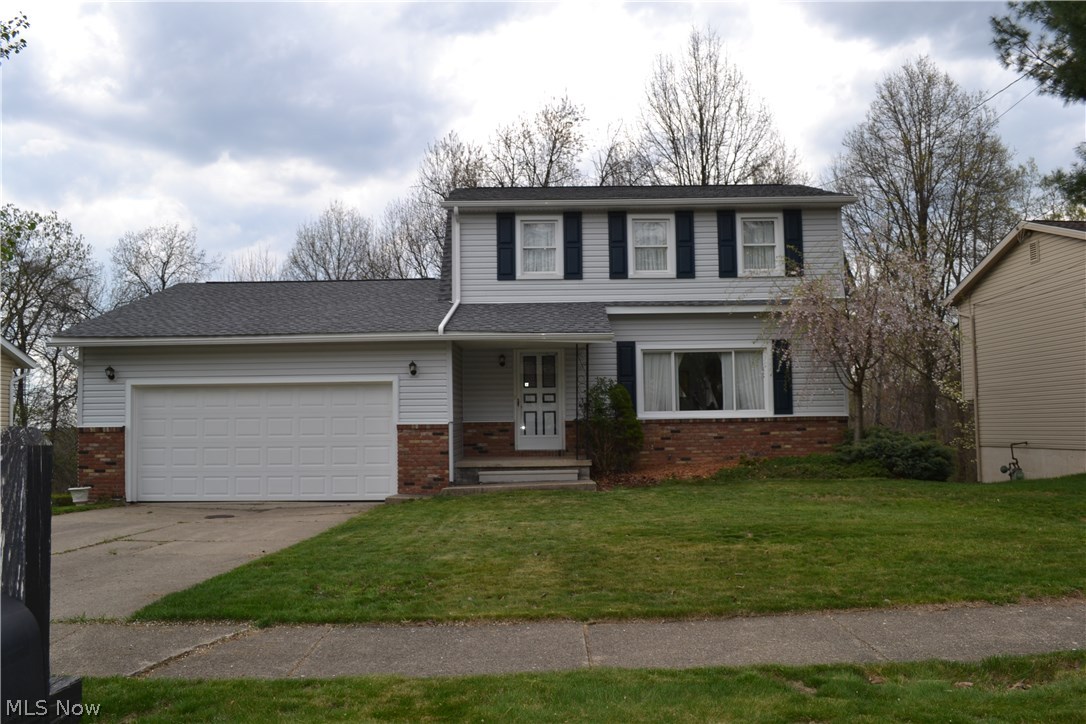 Charming colonial with a great lot on quiet street! Home has been well taken care-of. Hardwood floors throughout. Family room with sliding-glass door overlooks the deck and large back yard. Taxes are reflective of the homestead exemption. Easy to show only needs 2 hours notice to show. Hurry up and schedule, this one will not last.