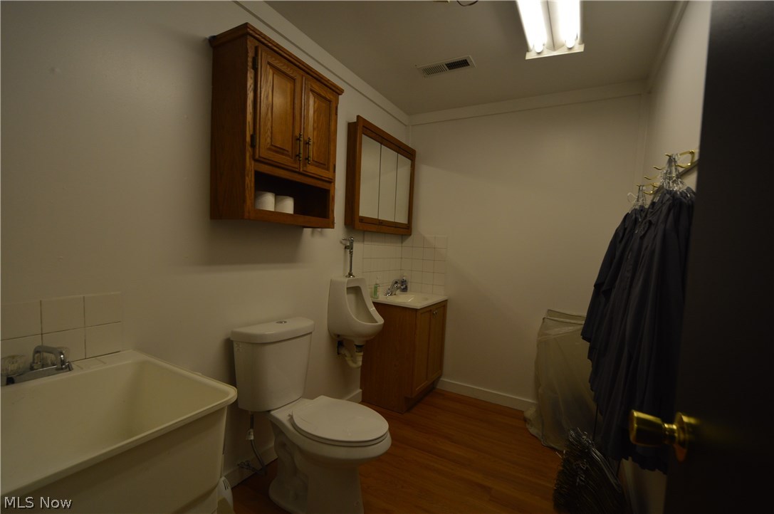 Northfield - Commercial Sale