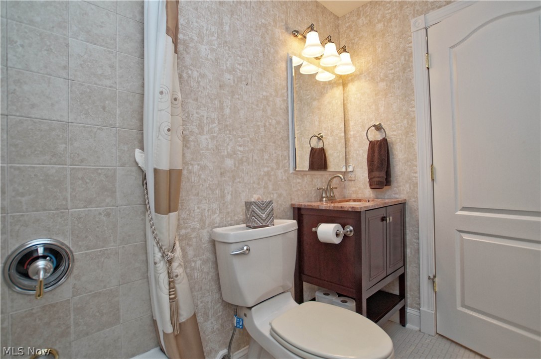 Auburn Hills Condominiums - Residential