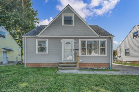 Homes For Sale - 24940 Devoe Avenue<br/> Euclid, OH 44123