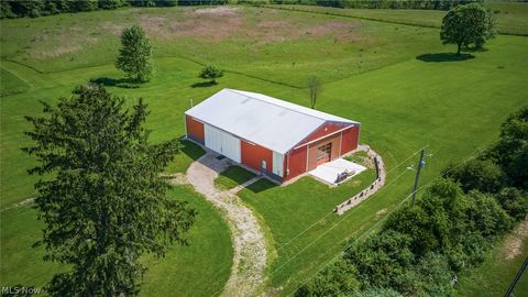 Vacant Land For Sale - 4920 Dresden Road<br/> Muskingum County, Zanesville, OH 43701