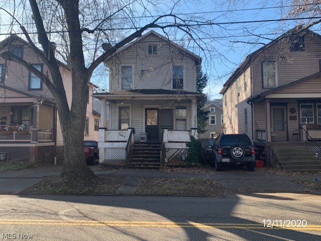 CORRECT ADDRESS IS 709 1/2 FRONT ST.
2 bedroom 1 bath home in Marietta.