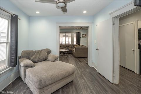 Tiny photo for 557 W Hopocan Avenue, Barberton, OH 44203 (MLS # 5187721)