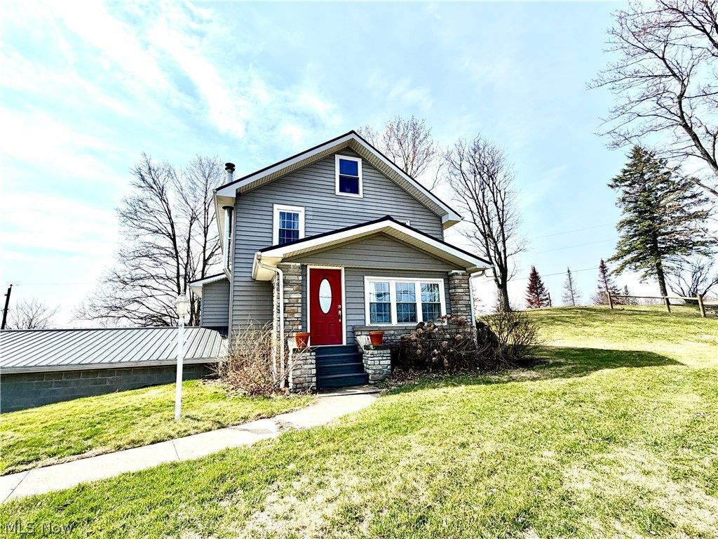 Photo of 4584 State Route 516 NW, Dover, OH 44622 (MLS # 5193760)