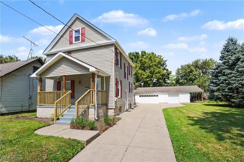 Homes For Sale - 1233 Mcintosh Avenue<br/> Akron, OH 44314
