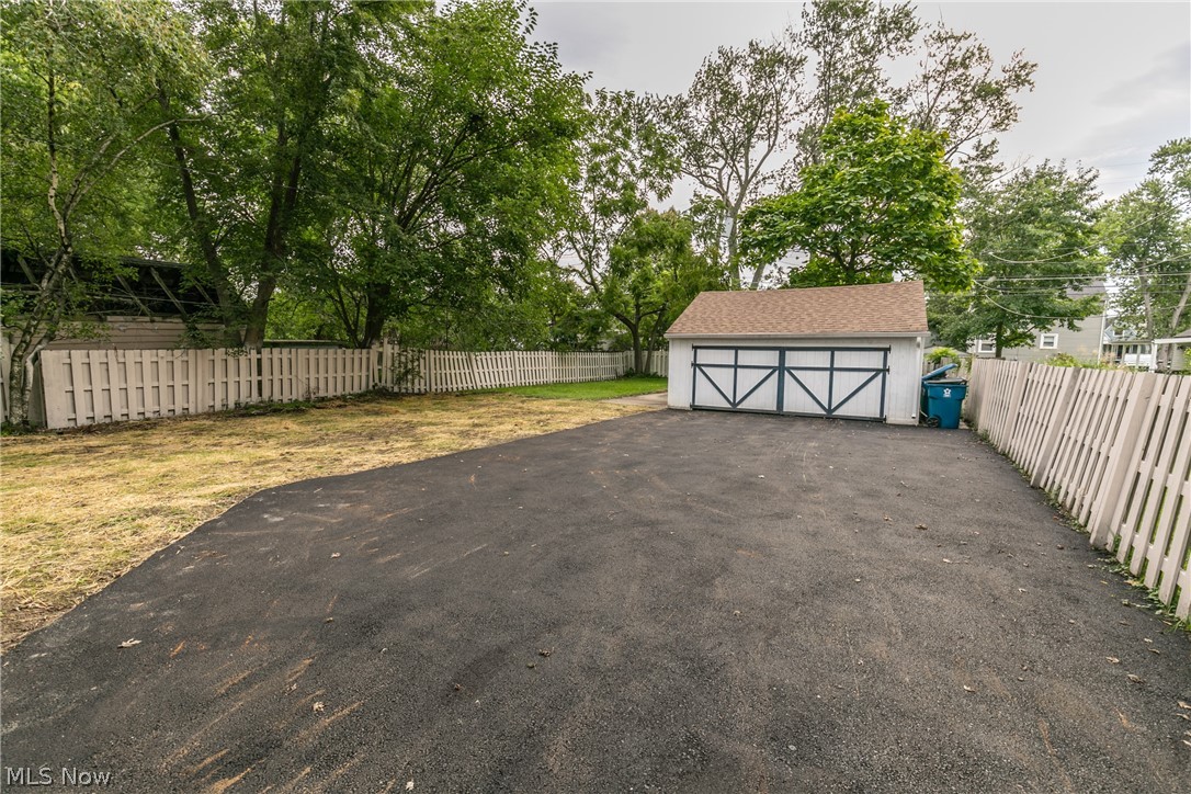 Janmar 03 - Residential