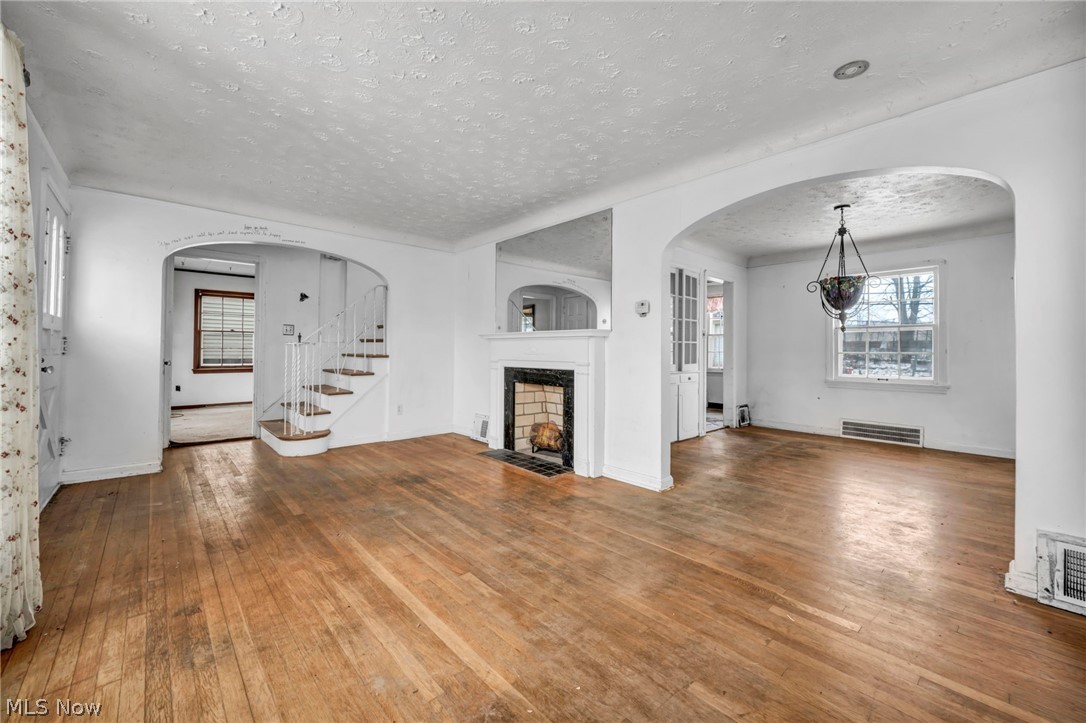 Turney Hlnds - Residential