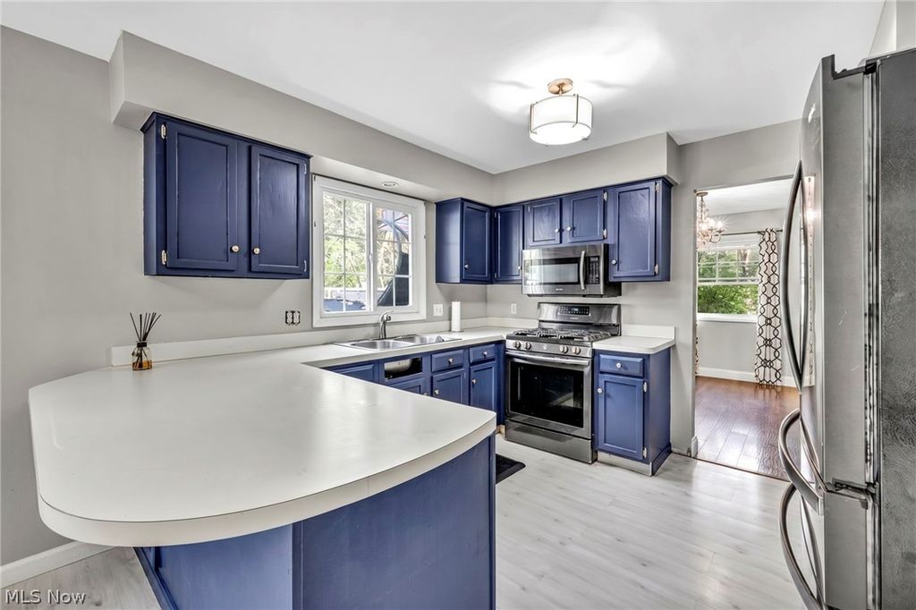 Photo of 120 Roshon Drive, Medina, OH 44256 (MLS # 5201136)