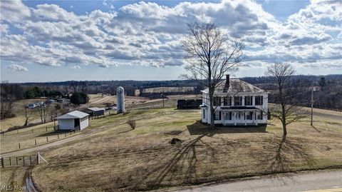 Homes For Sale - 6040 Pinecrest Drive Dr<br/> Muskingum County, Zanesville, OH 43701