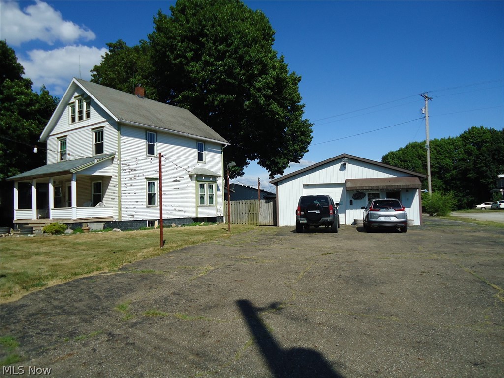 Village/Hartville - Commercial Sale