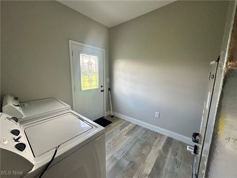 Tiny photo for 41 W Bell Avenue, Mcconnelsville, OH 43756 (MLS # 5141134)
