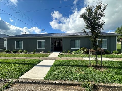 Photo of 41 W Bell Avenue, Mcconnelsville, OH 43756 (MLS # 5141134)