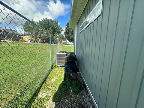 Tiny photo for 41 W Bell Avenue, Mcconnelsville, OH 43756 (MLS # 5141134)