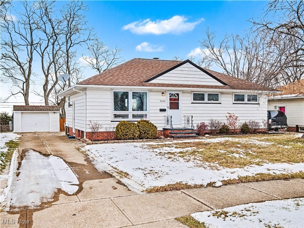 Photo of 3640 Hetzel Drive, Parma, OH 44134 (MLS # 5181728)