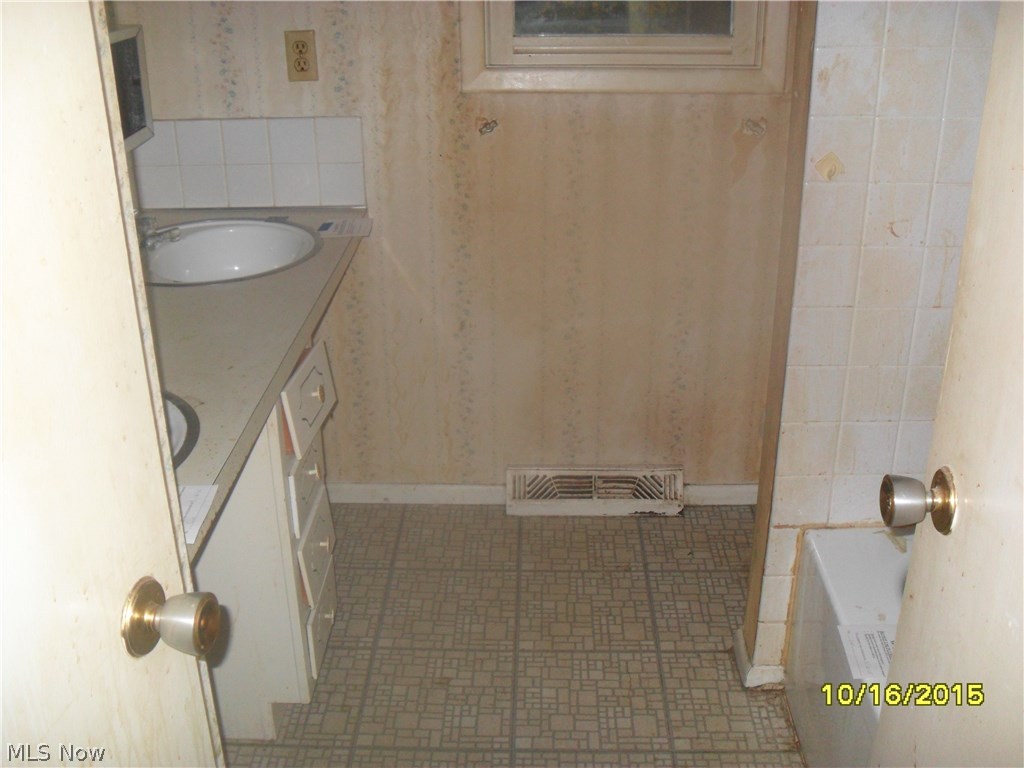 Lakeway 01 - Residential