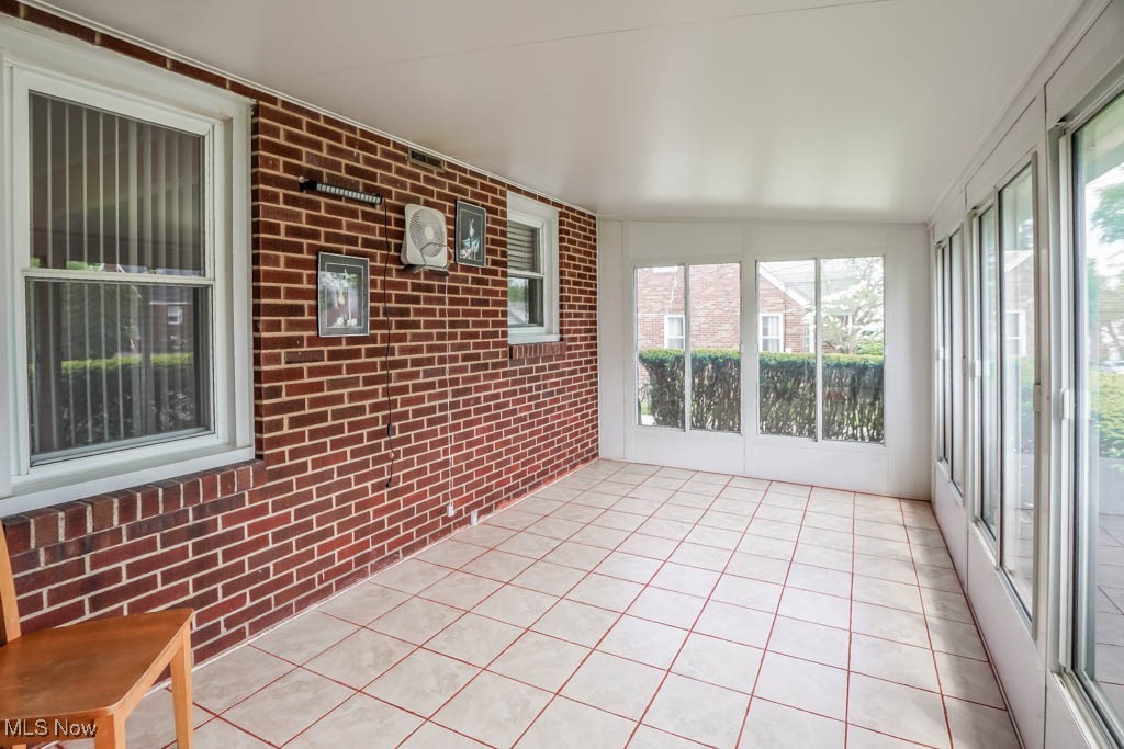 3729 Grunder Avenue, Canton, Ohio image 2