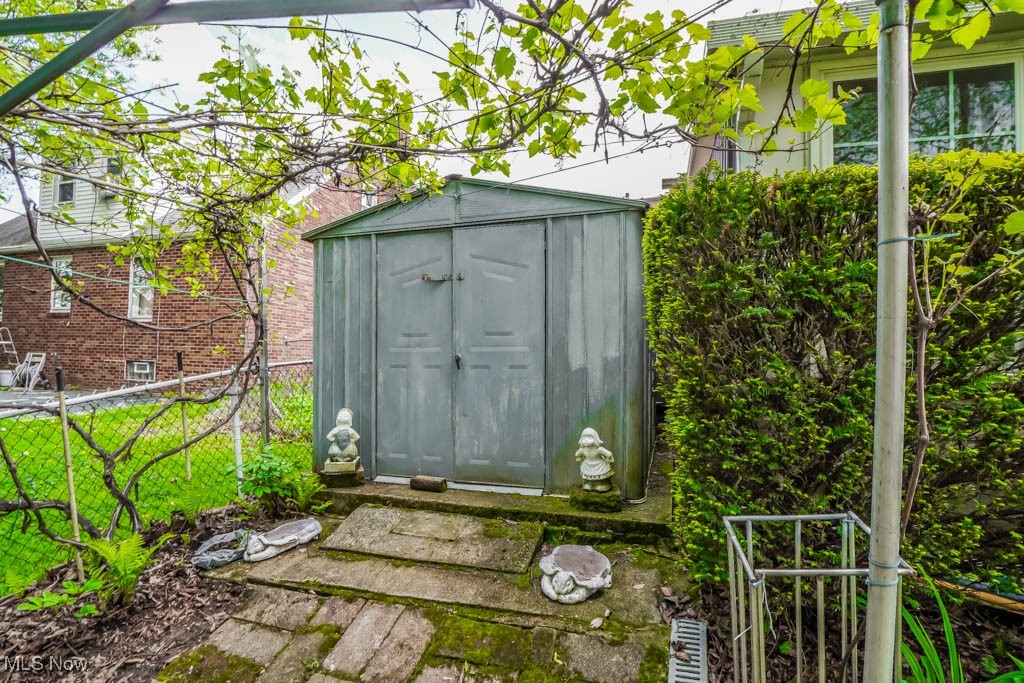 3729 Grunder Avenue, Canton, Ohio image 35