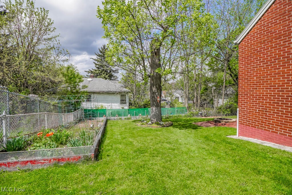 3729 Grunder Avenue, Canton, Ohio image 36