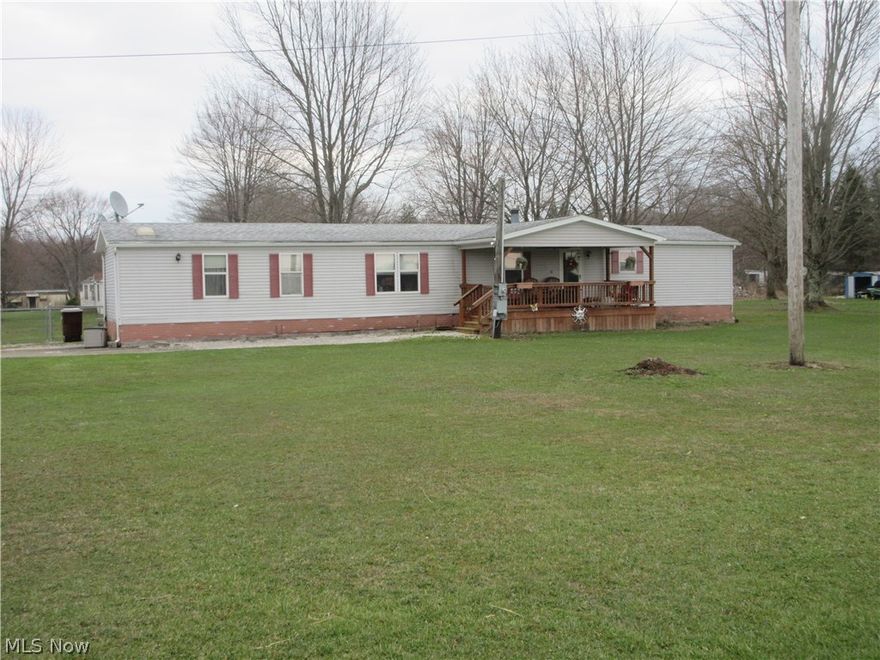 Charming 3 bedroom, 2 bathroom manufactured home, on .926 acres close to Pymatuning Lake. This property offers a perfect opportunity for your family to fishing and boating. Outside is a detached garage a spacious backyard offering plenty of room for outdoor activities or gardening. Selling AS-IS.