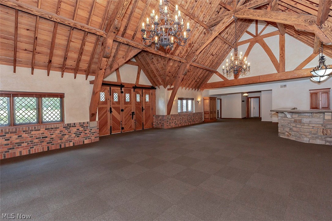 7020 S Woodland Road