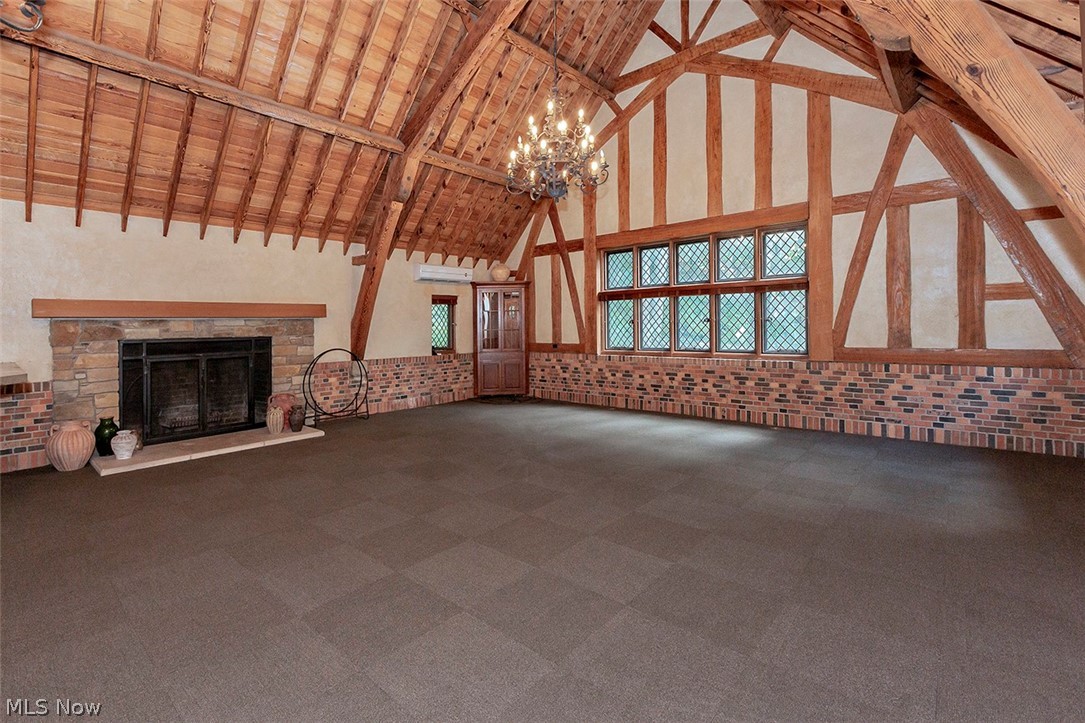 7020 S Woodland Road