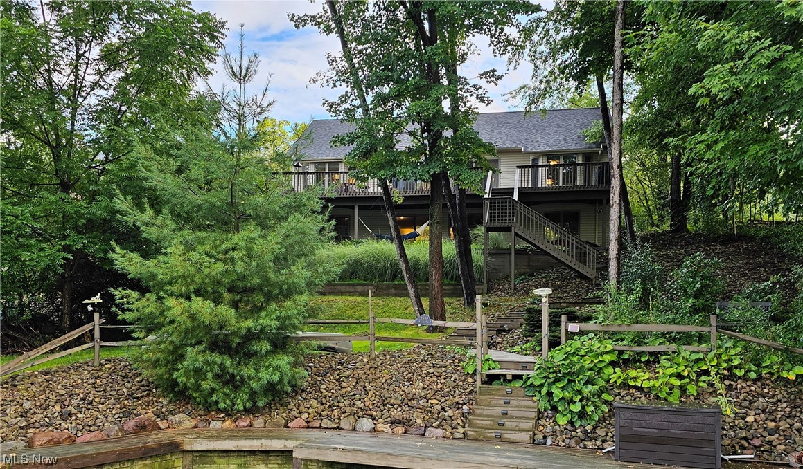 Roaming Rock - Residential