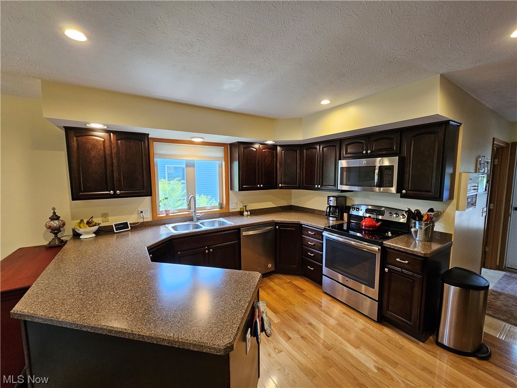 Roaming Rock - Residential