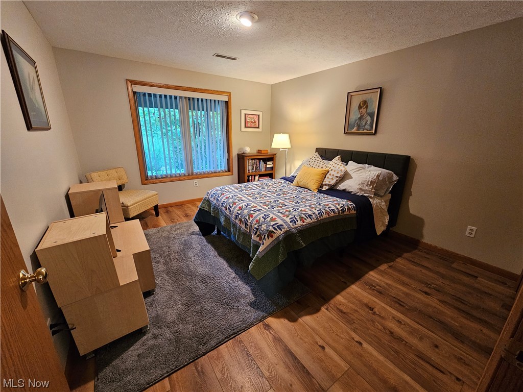 Roaming Rock - Residential