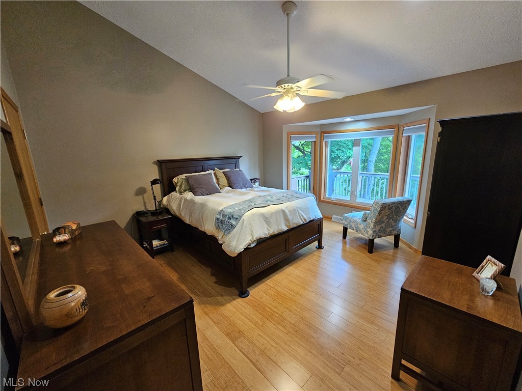 Roaming Rock - Residential