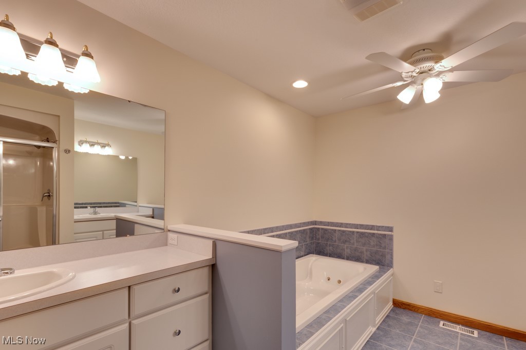 615 Crystal Brooke Drive, Hinckley, Ohio image 24