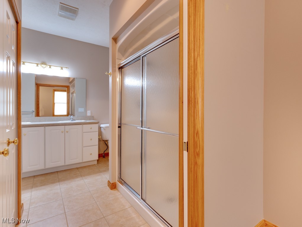 615 Crystal Brooke Drive, Hinckley, Ohio image 37