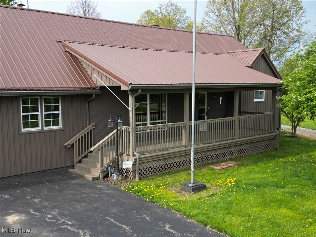 4175 E Middletown Road, New Middletown, Ohio image 2