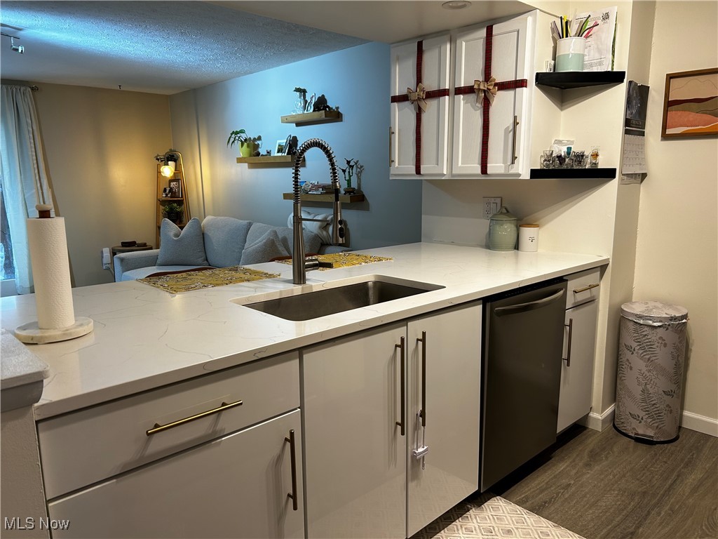 Puritas Park Twnhse Residential - Residential