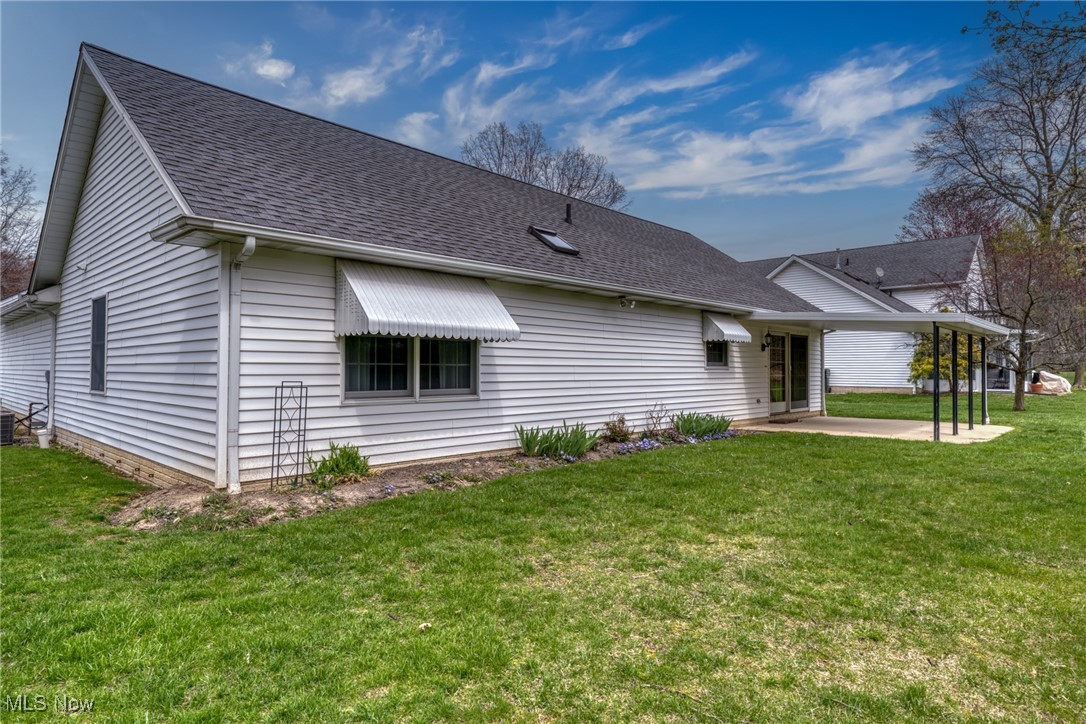 3943 Hilltop Drive, Vermilion, Ohio image 32