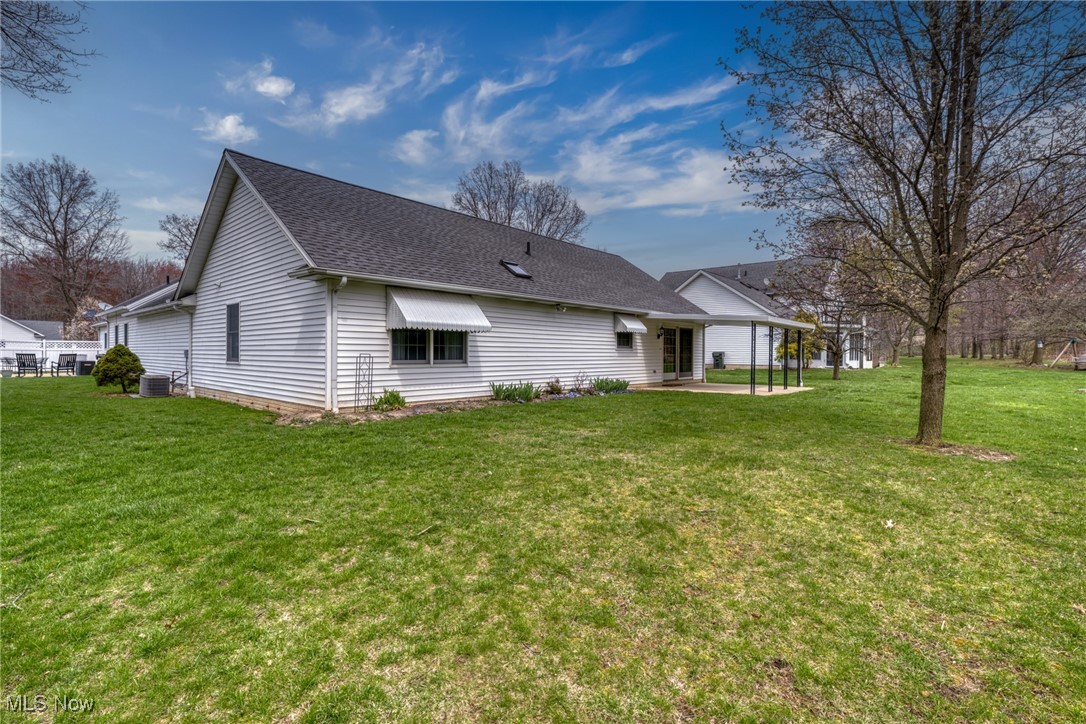 3943 Hilltop Drive, Vermilion, Ohio image 31