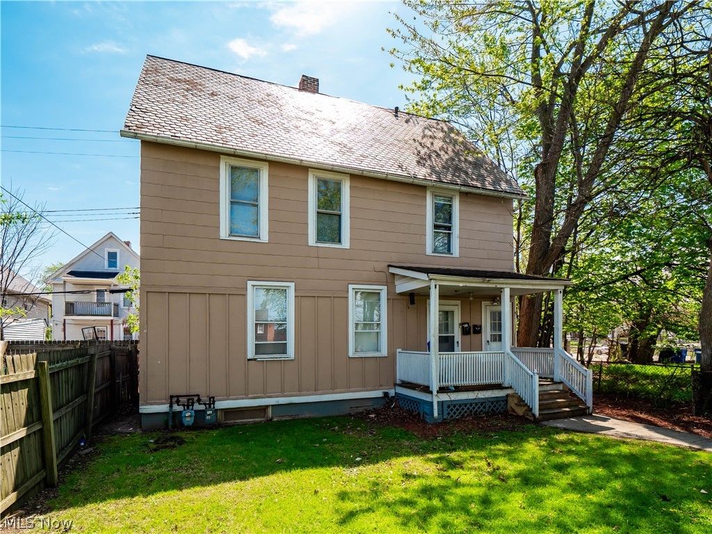 Photo of 10419 Ignatius Avenue, Cleveland, OH 44111 (MLS # 5206125)