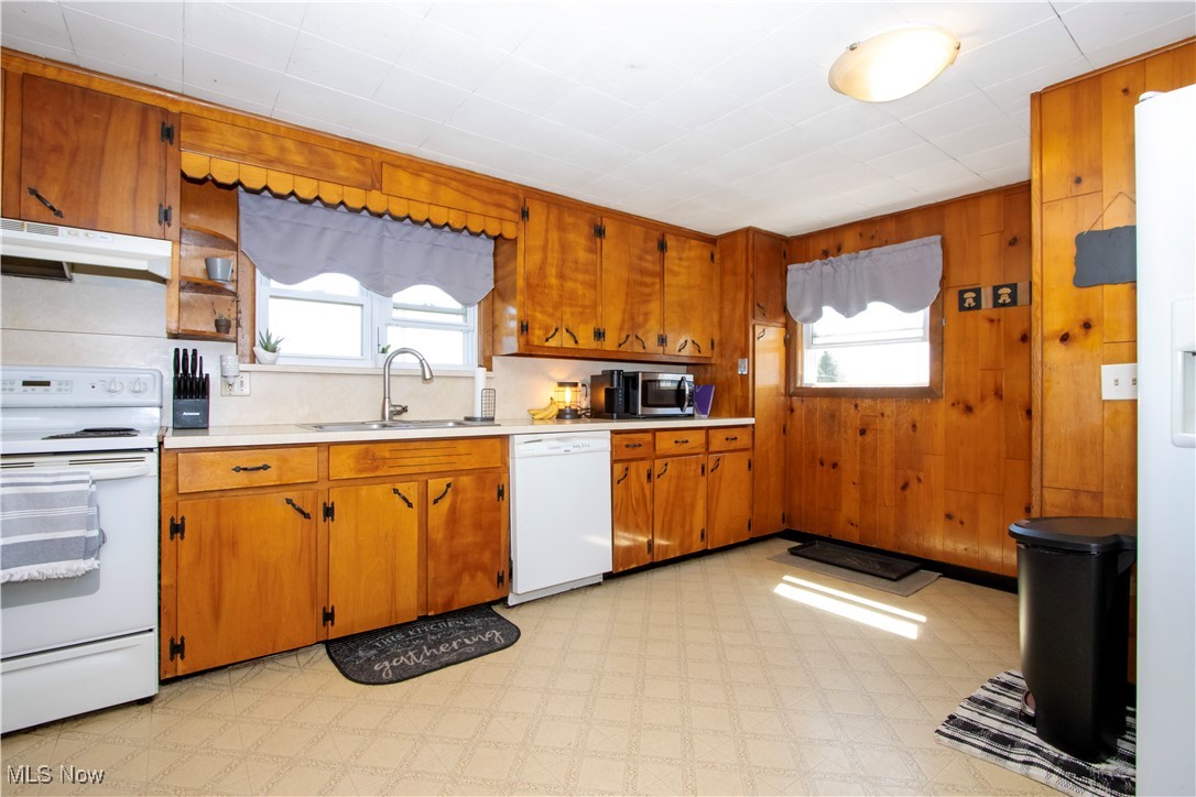 43 Varnes Drive, Apple Creek, Ohio image 5