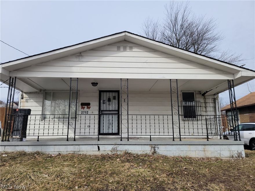 Located in Youngstown is this 2 Bed/1 Bath ranch house.  Kitchen is provided with a refrigerator which the tenant is to maintain and there is a 2 car detached garage.  Monthly rent is $625.00 plus the tenant pays all utilities.  Full security deposit of $625.00 and first month rent is due before an approved tenant can move in.  No smoking, no pets and no Section 8.