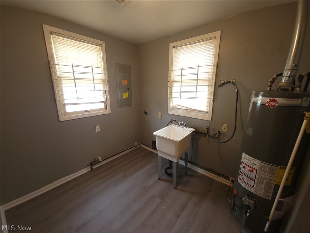 City/Youngstown - Residential Lease