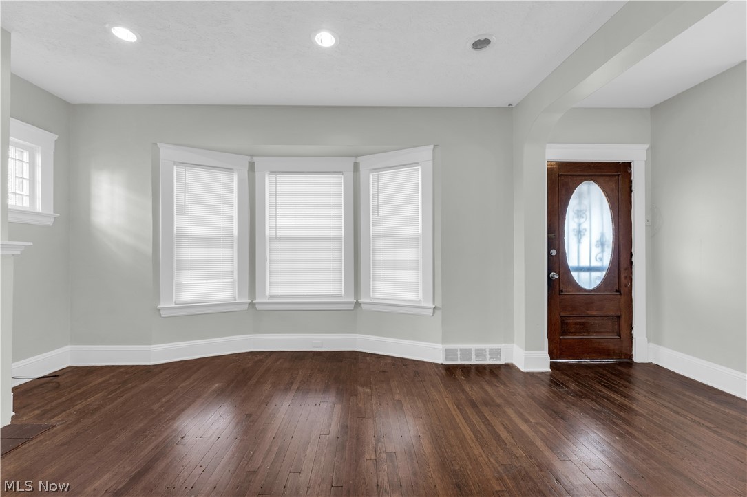 1434 Ridgewood Avenue