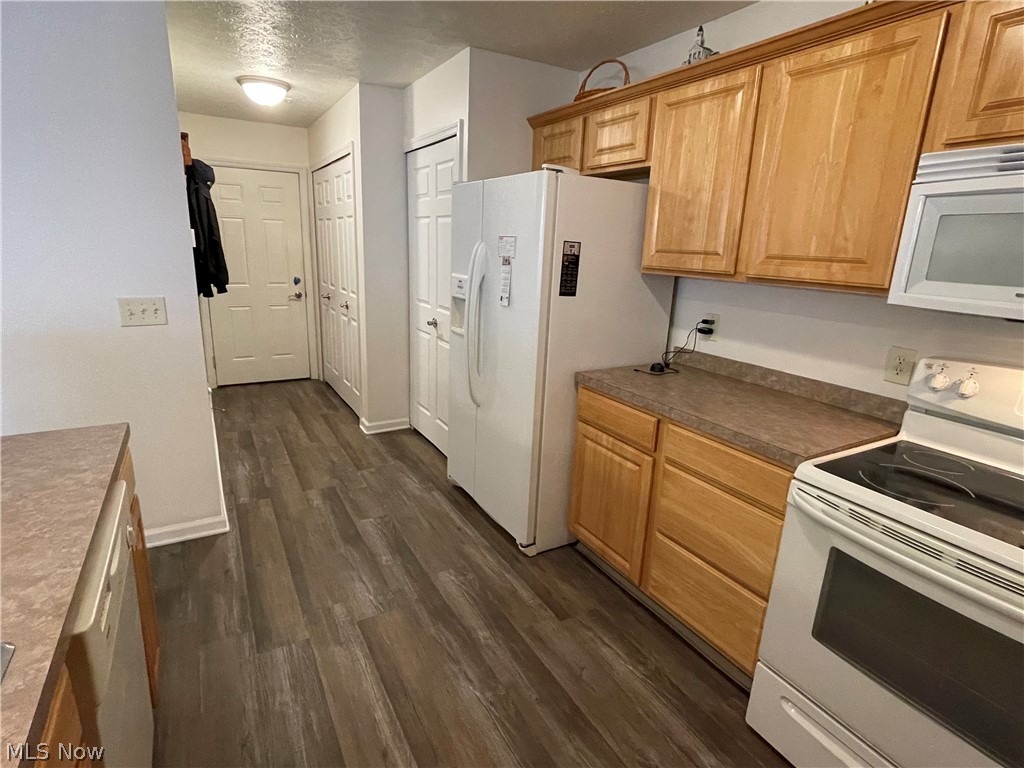 Woodbury Glen Condo - Residential