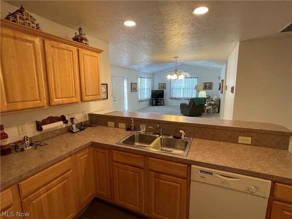 Woodbury Glen Condo - Residential